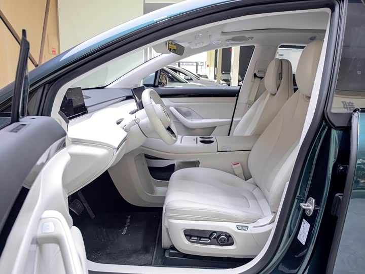 Фото 4 - Luxeed R7