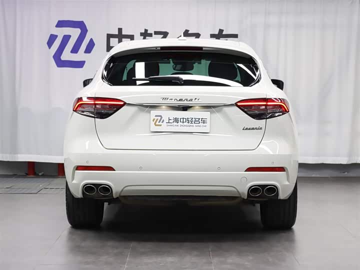 Photo 4 - Maserati Levante