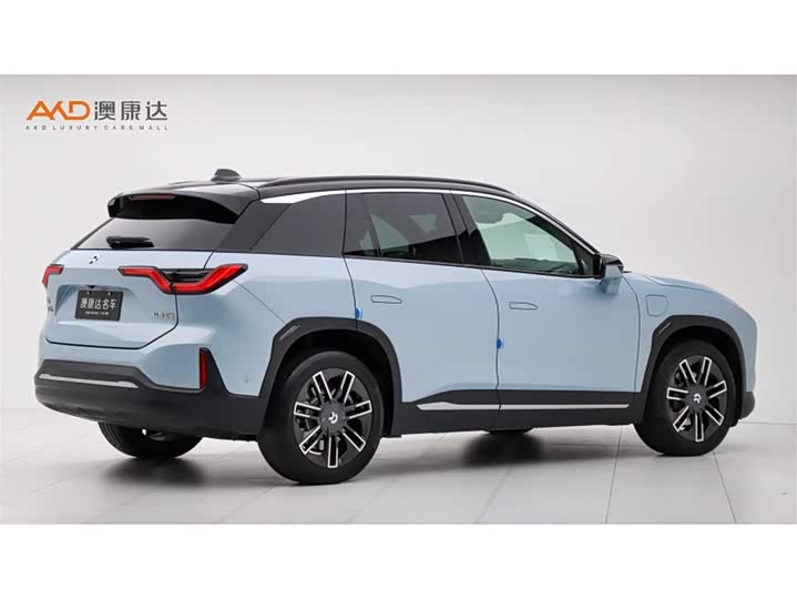 Фото 3 - Nio ES6