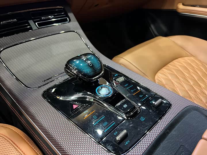 Фото 5 - BYD Han