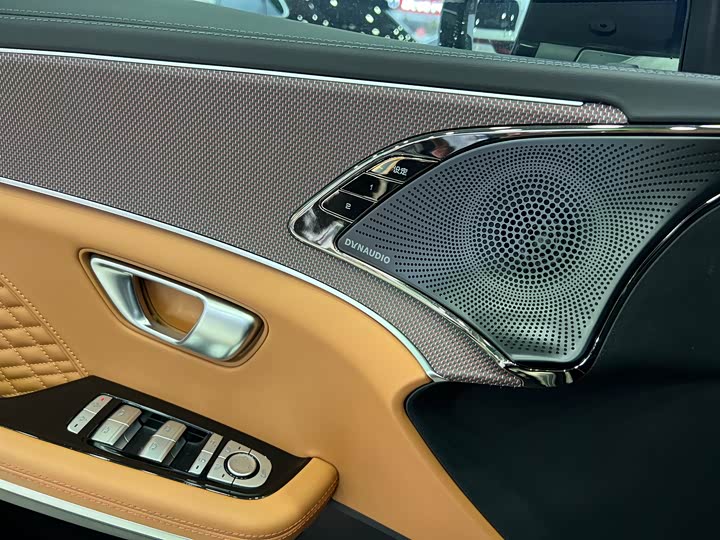 Фото 9 - BYD Han