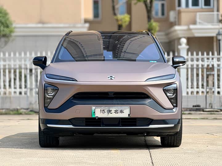 Фото 1 - Nio ES6