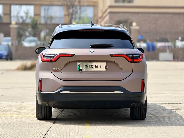 Фото 7 - Nio ES6