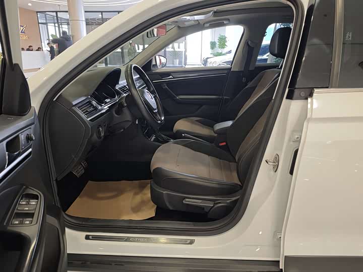 Фото 5 - Volkswagen C-Trek