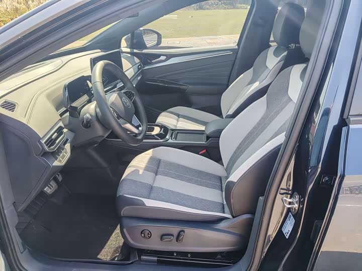 Фото 7 - Volkswagen ID.4 Crozz