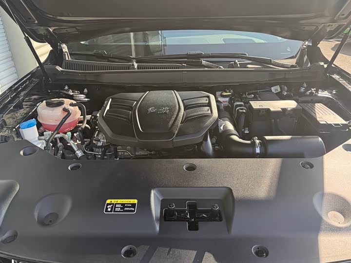 Photo 5 - Hongqi HS5