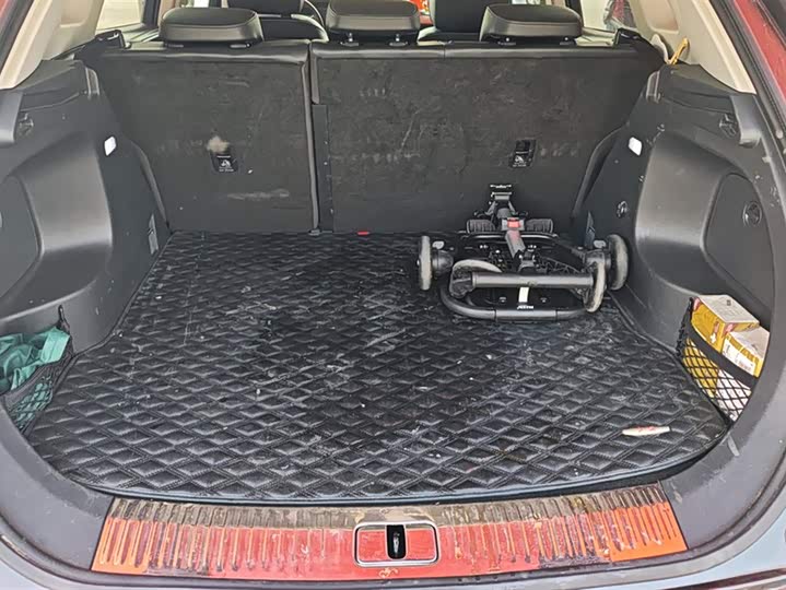 Photo 4 - Hongqi HS5