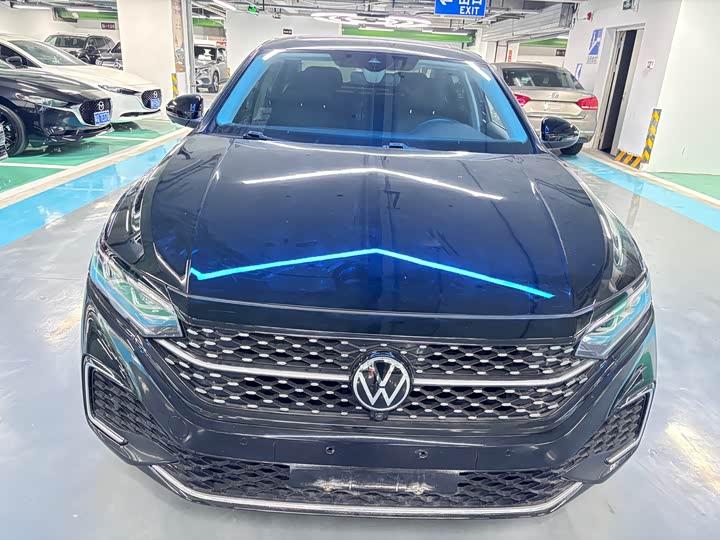 Фото 2 - Volkswagen Passat