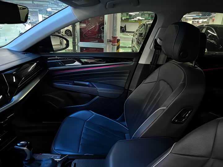 Фото 5 - Volkswagen Passat