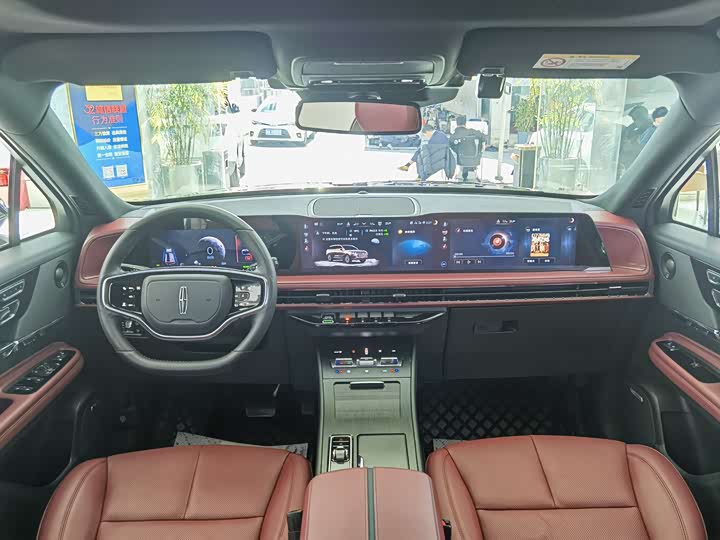 Фото 7 - Lincoln Corsair