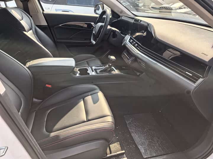 Photo 8 - Bestune B70