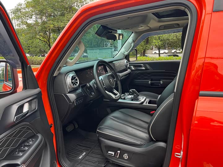 Фото 9 - Tank 300