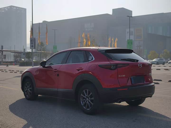 Photo 6 - Mazda CX-30