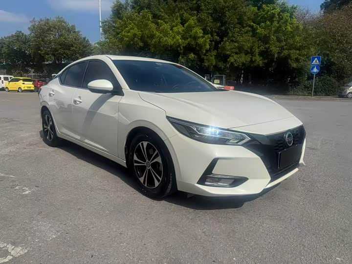 Фото 3 - Nissan Sylphy