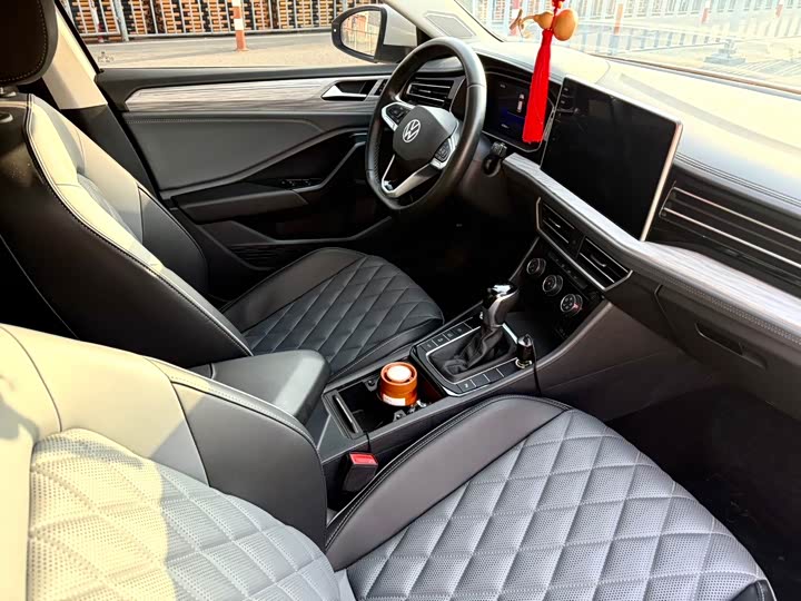 Фото 4 - Volkswagen Sagitar L