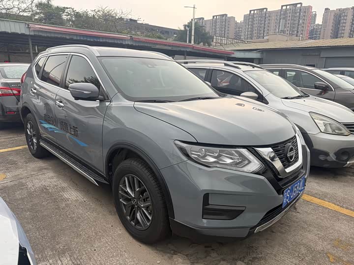 Фото 2 - Nissan X-Trail