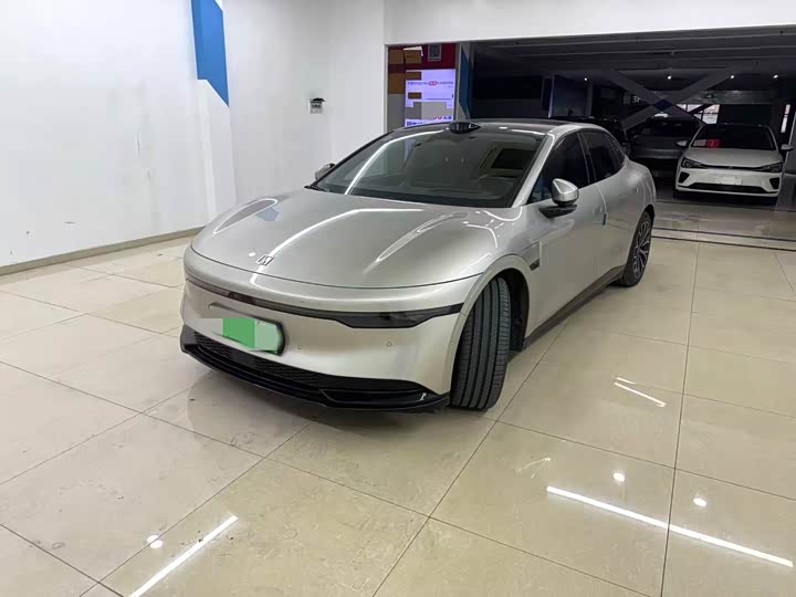 Фото 1 - Zeekr 007