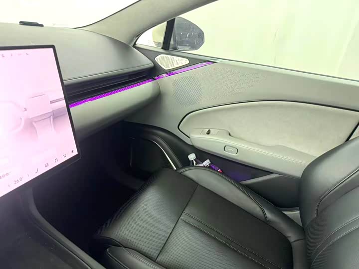 Фото 6 - Zeekr 007