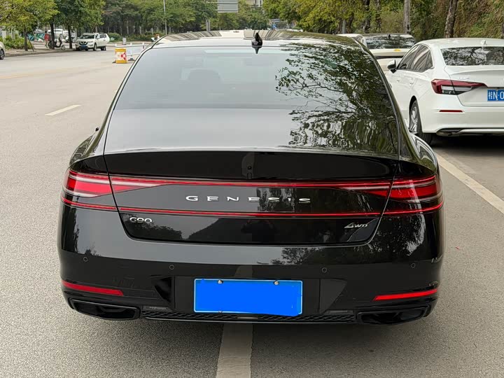 Фото 4 - Genesis G90