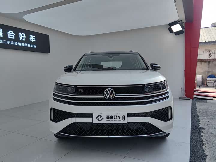 Фото 2 - Volkswagen Tavendor