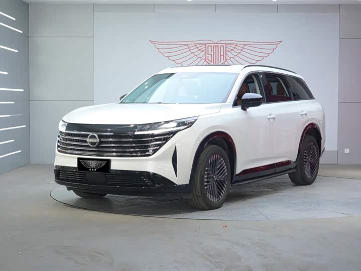 Фото 1 - Nissan Pathfinder