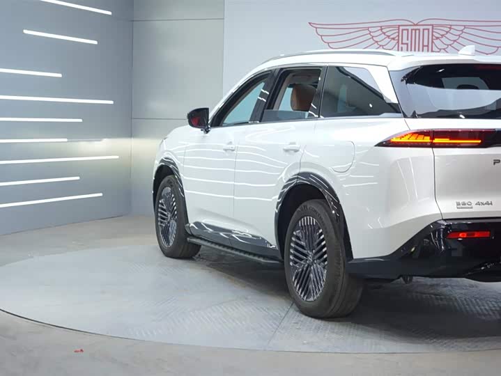 Фото 5 - Nissan Pathfinder