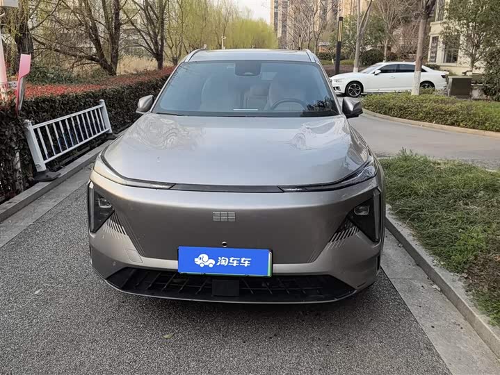 Фото 2 - Geely Galaxy L7