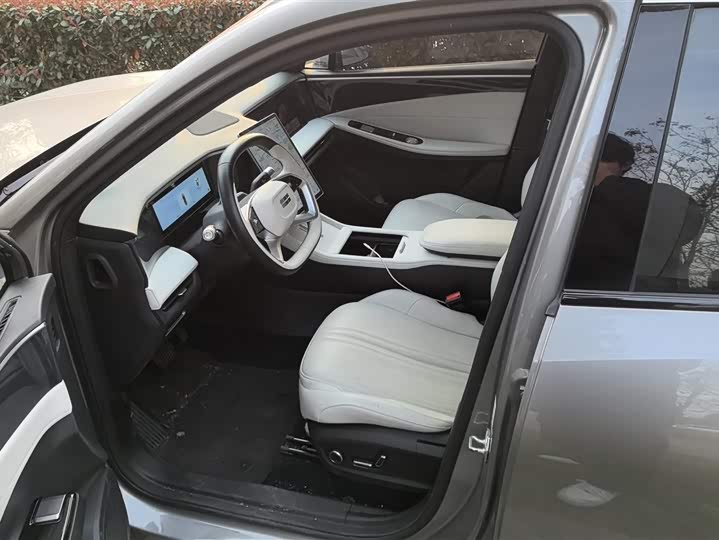 Фото 9 - Geely Galaxy L7