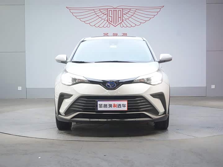 Photo 2 - Toyota Izoa