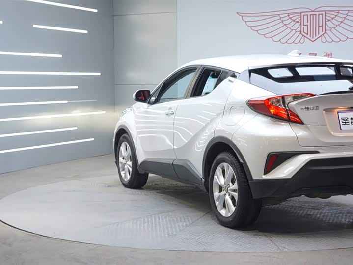 Photo 5 - Toyota Izoa