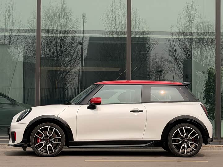 Photo 5 - Mini Mini JCW