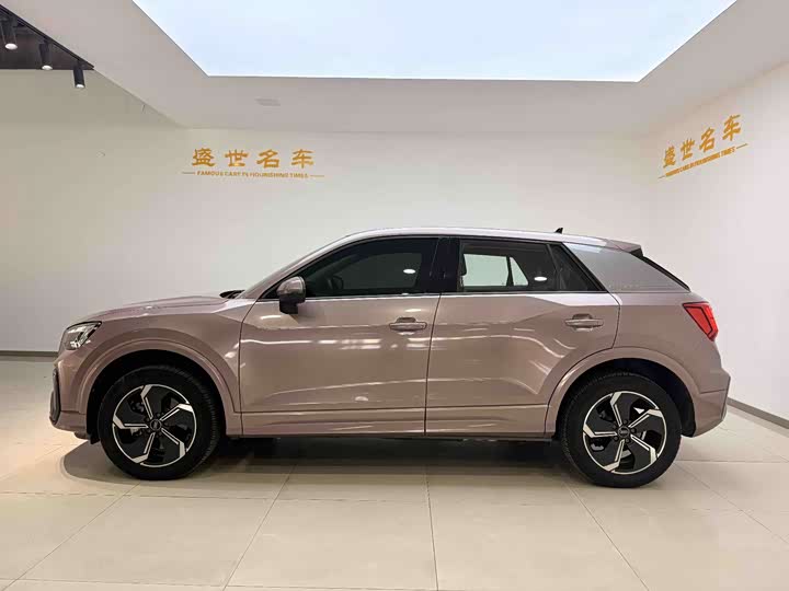 Фото 4 - Audi Q2L e-tron