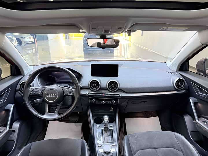 Фото 5 - Audi Q2L e-tron
