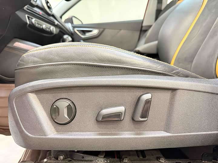 Фото 9 - Audi Q2L e-tron