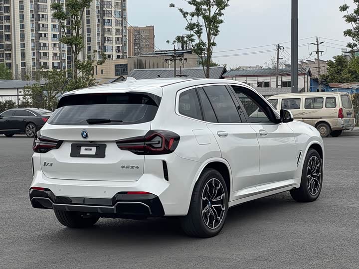 Фото 5 - BMW iX3