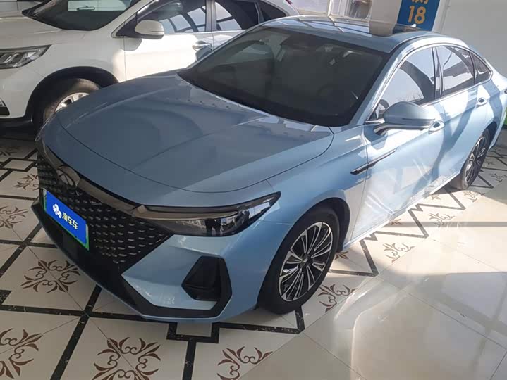 Photo 1 - Chery Fulwin A8