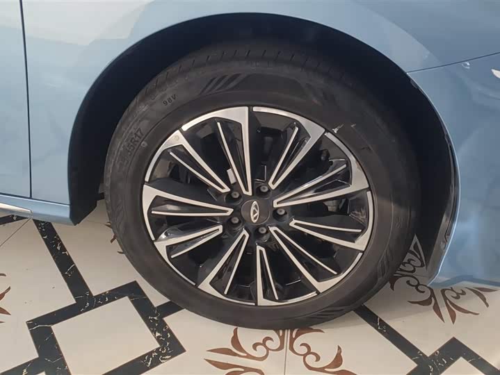 Photo 6 - Chery Fulwin A8