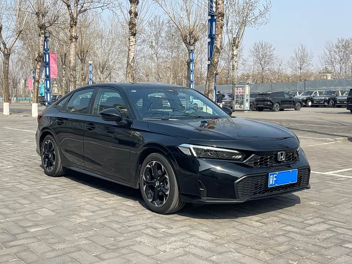 Фото 2 - Honda Civic