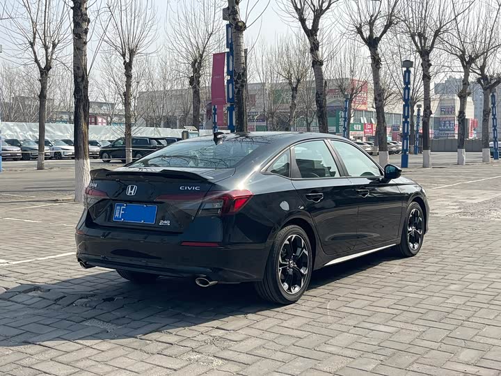 Фото 4 - Honda Civic