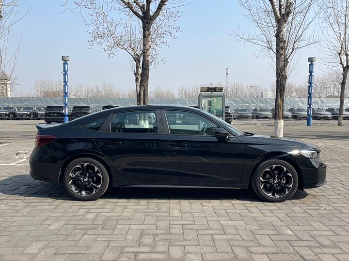 Фото 7 - Honda Civic