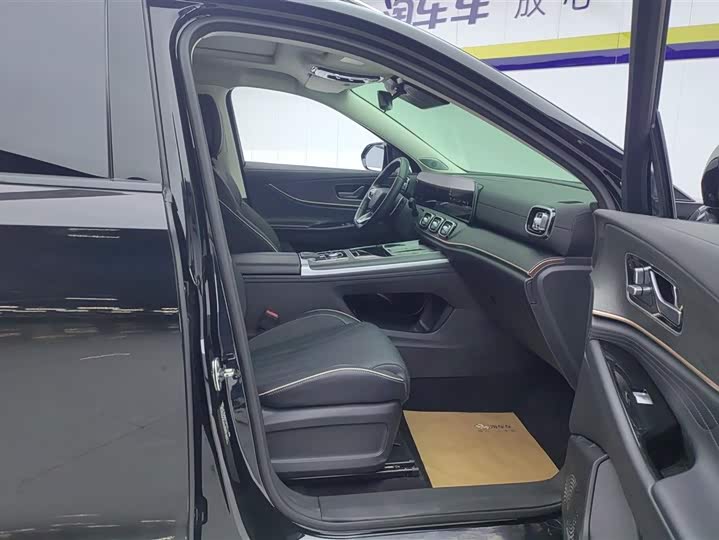 Фото 8 - Chery Tiggo 9