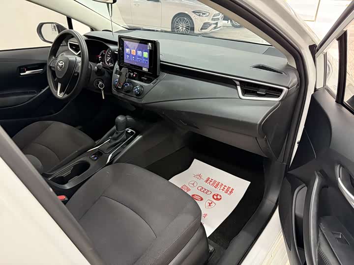 Фото 6 - Toyota Corolla