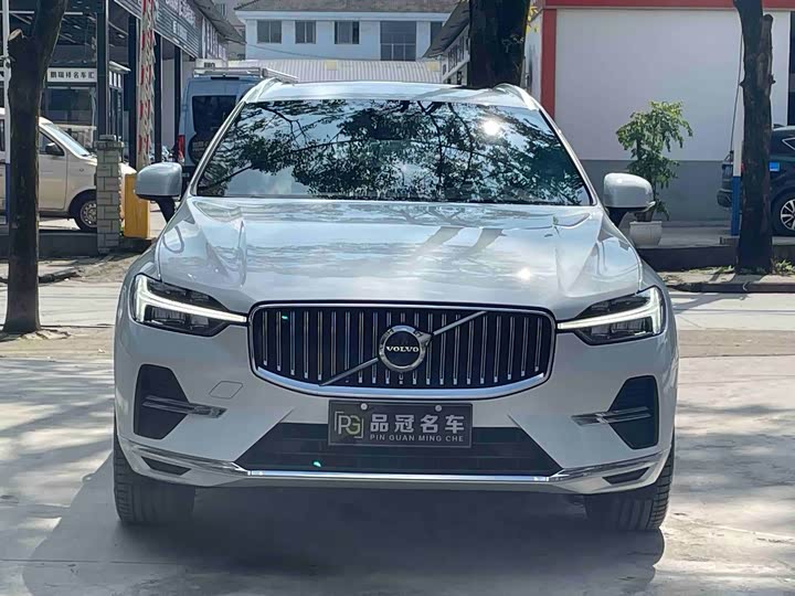 Фото 2 - Volvo XC60