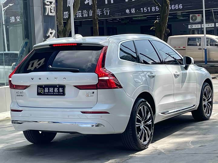 Фото 9 - Volvo XC60