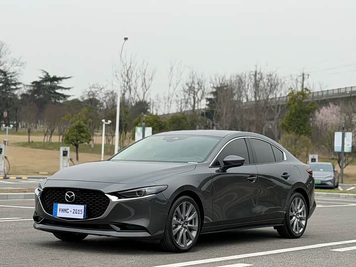 Photo 1 - Mazda 3 (Axela)