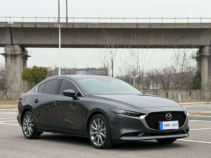 Photo 3 - Mazda 3 (Axela)