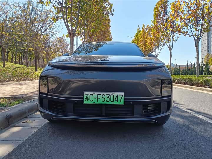 Фото 1 - LiXiang L8