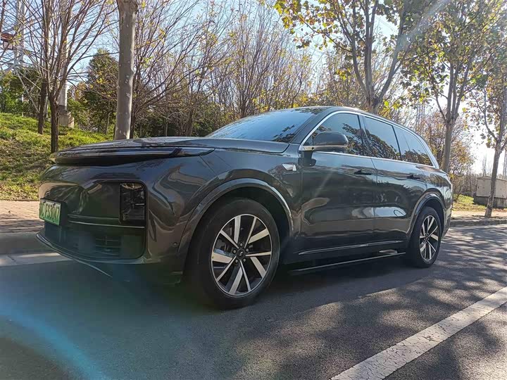 Фото 2 - LiXiang L8