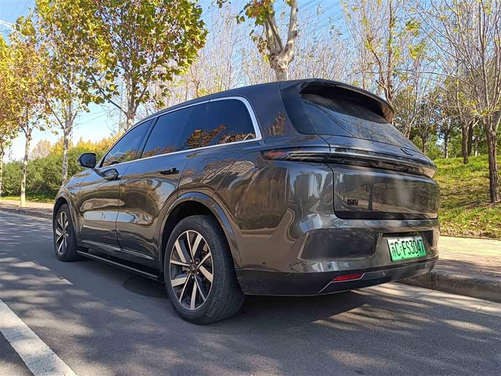 Фото 7 - LiXiang L8