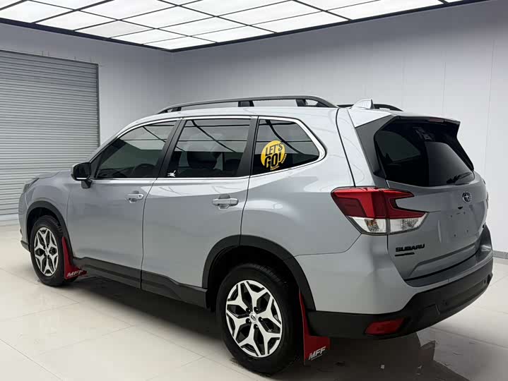 Photo 6 - Subaru Forester